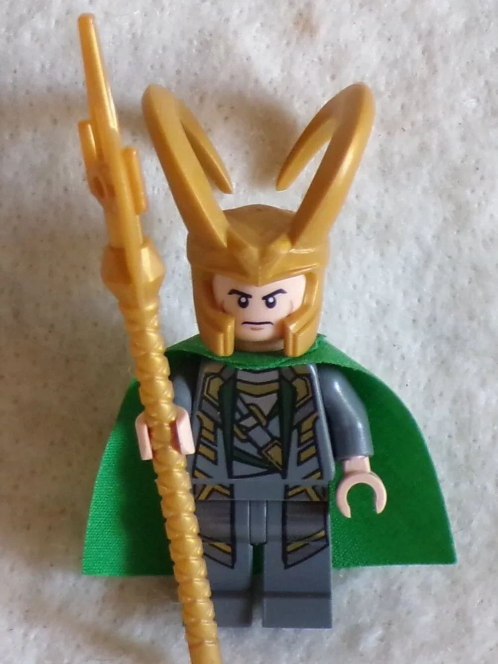 Loki LEGO minifig Avengers 6868 6867 6869 Marvel Super Hero Minifigure Figure